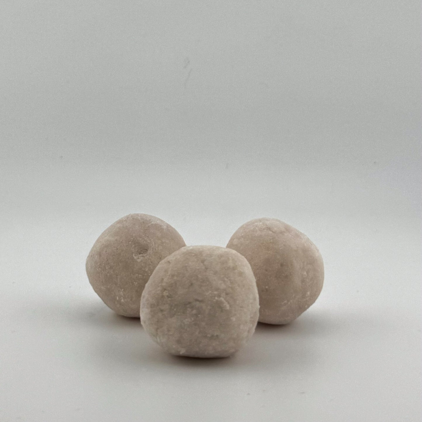 Cashmere - Hand Rolled Bath Melt (1pc)