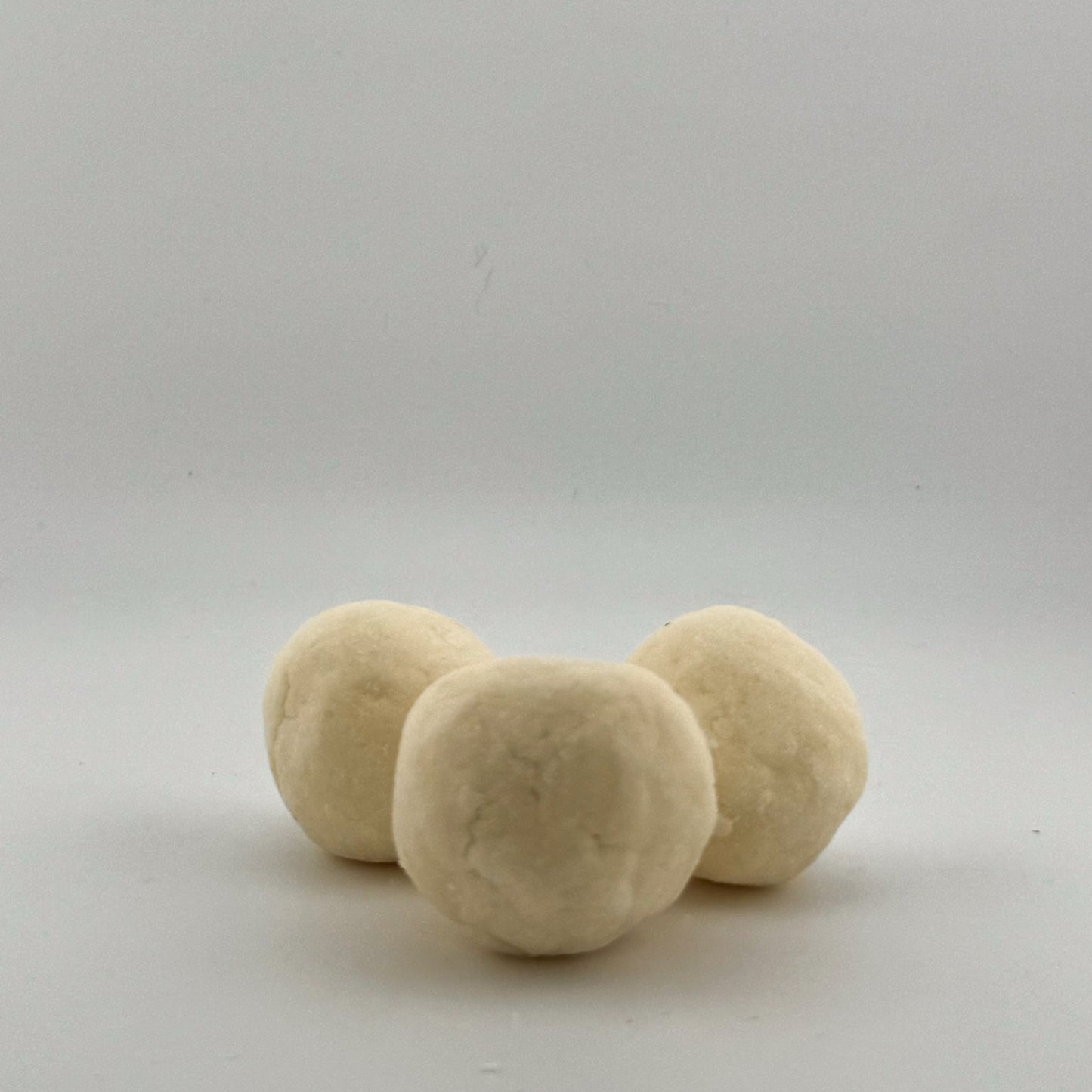 Honey & Clove - Hand Rolled Bath Melt (1pc)