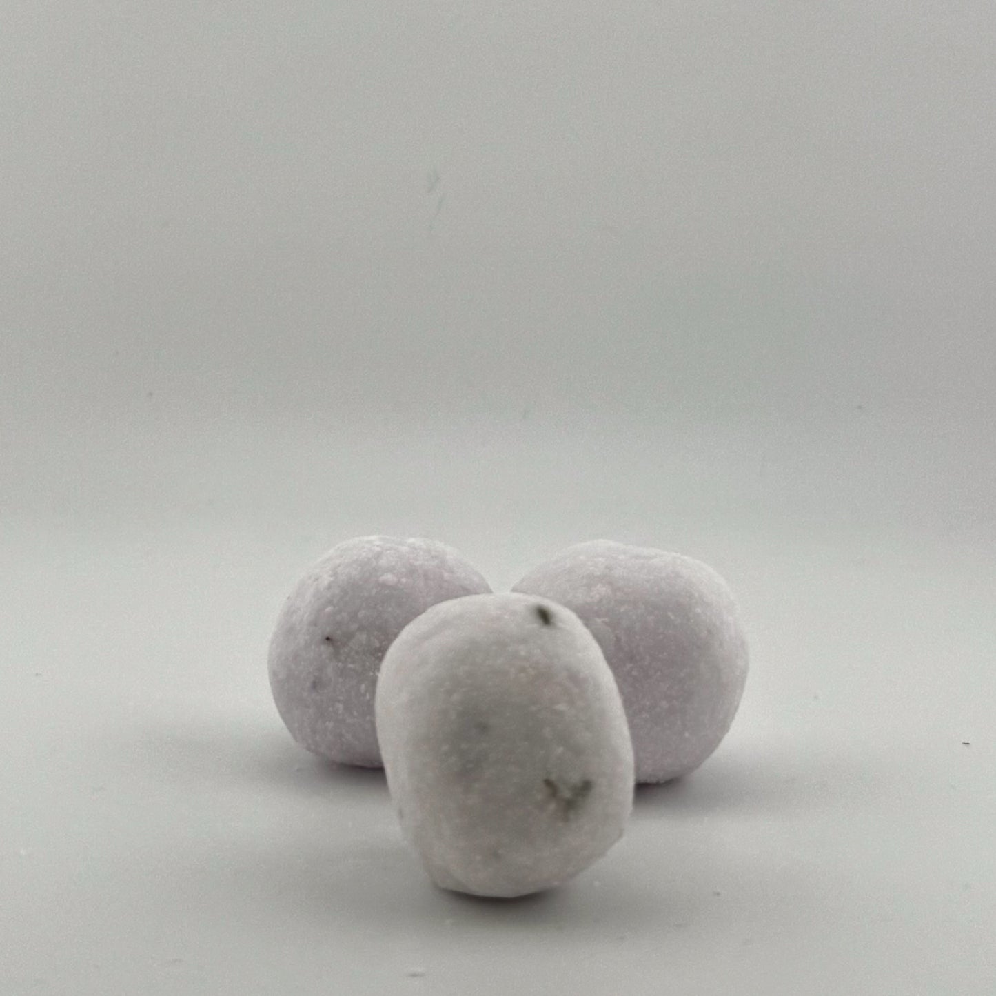 Lavender - Hand Rolled Bath Melt (1pc)